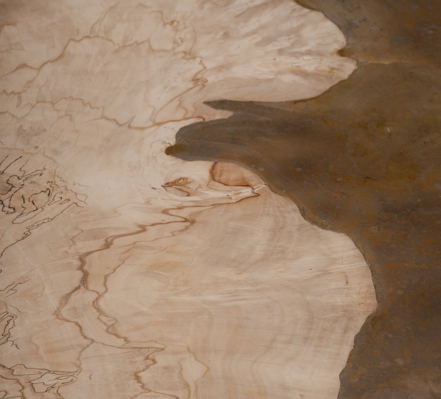 Aurum Aged Round Coffee Table