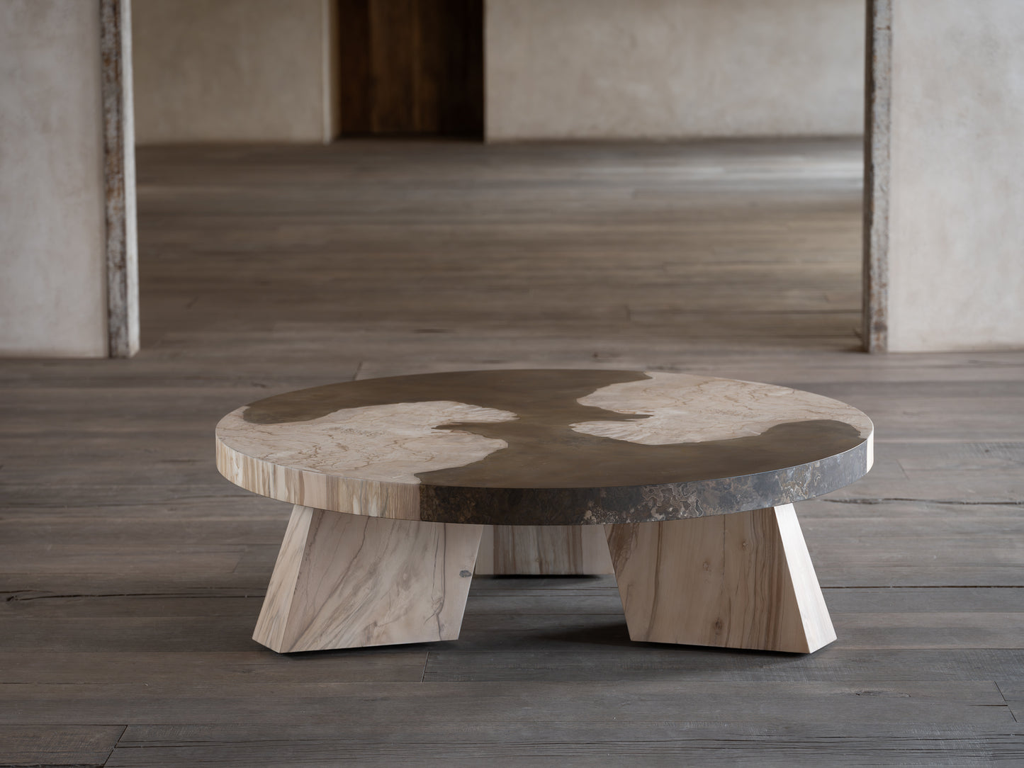 Aurum Aged Round Coffee Table