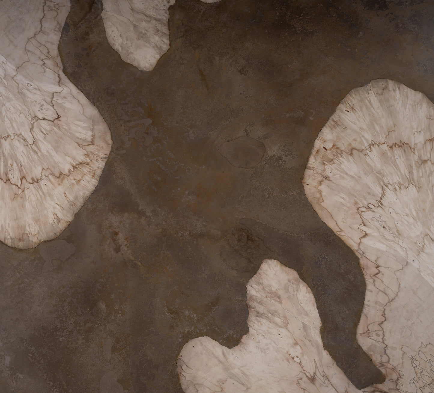 Aurum Aged Round Dining Table