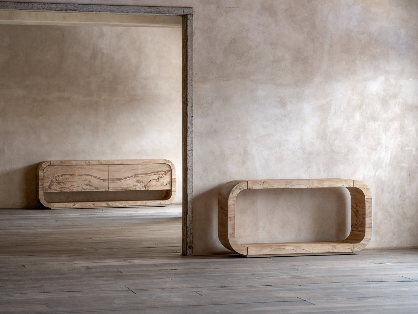 Carlota Small Console