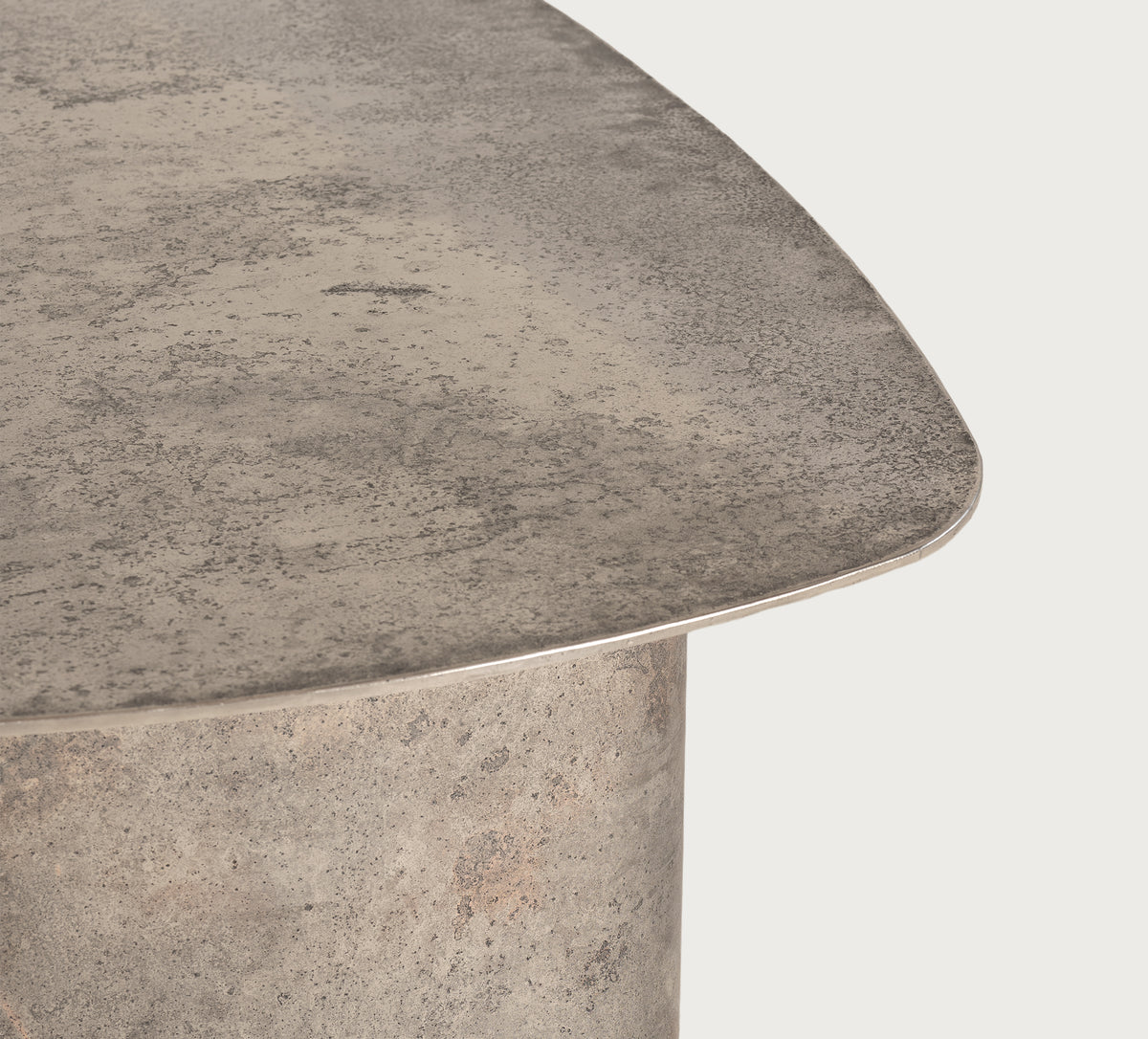Ferro Coffee Table